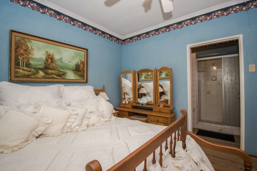 4 Bedroom Property for Sale in Heldervue Western Cape